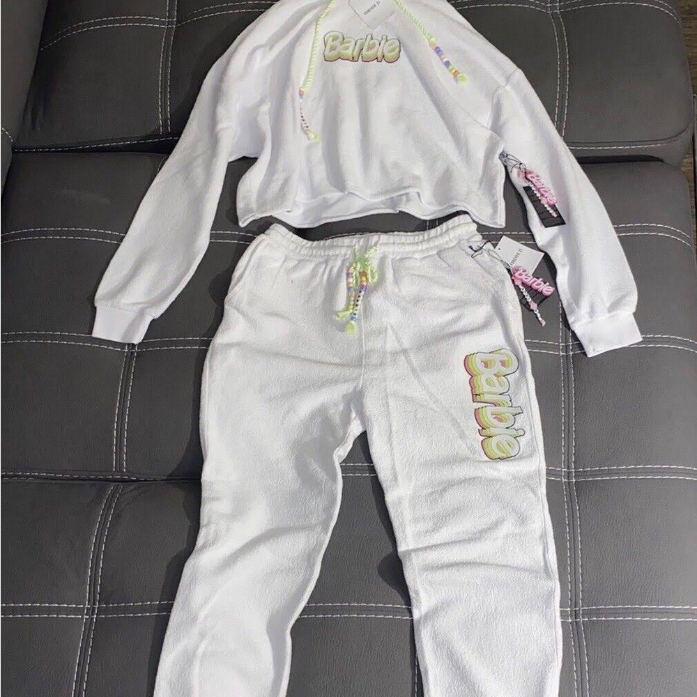 New BARBIE Medium Hoodie And Joggers Set Medium Pullover Sweatpants Forever 21